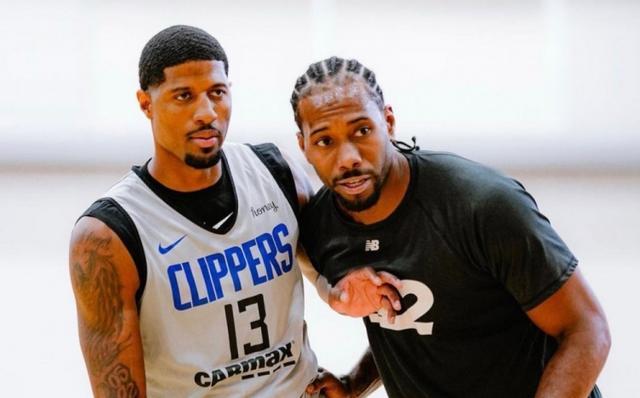 德天空：多特不会轻易放走施洛特贝克，即便承担自由离队风险（德天空：即便冒施洛特贝克自由身离队风险，多特也不打算轻易放人）