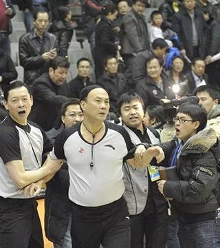 姆巴佩与巴黎诉讼案上诉被驳回，被判承担诉讼费用并赔偿3000欧元，案件将于12月6日终审。（姆巴佩与巴黎上诉被驳，须承担诉讼费并赔偿3000欧元，终审定于12月6日）