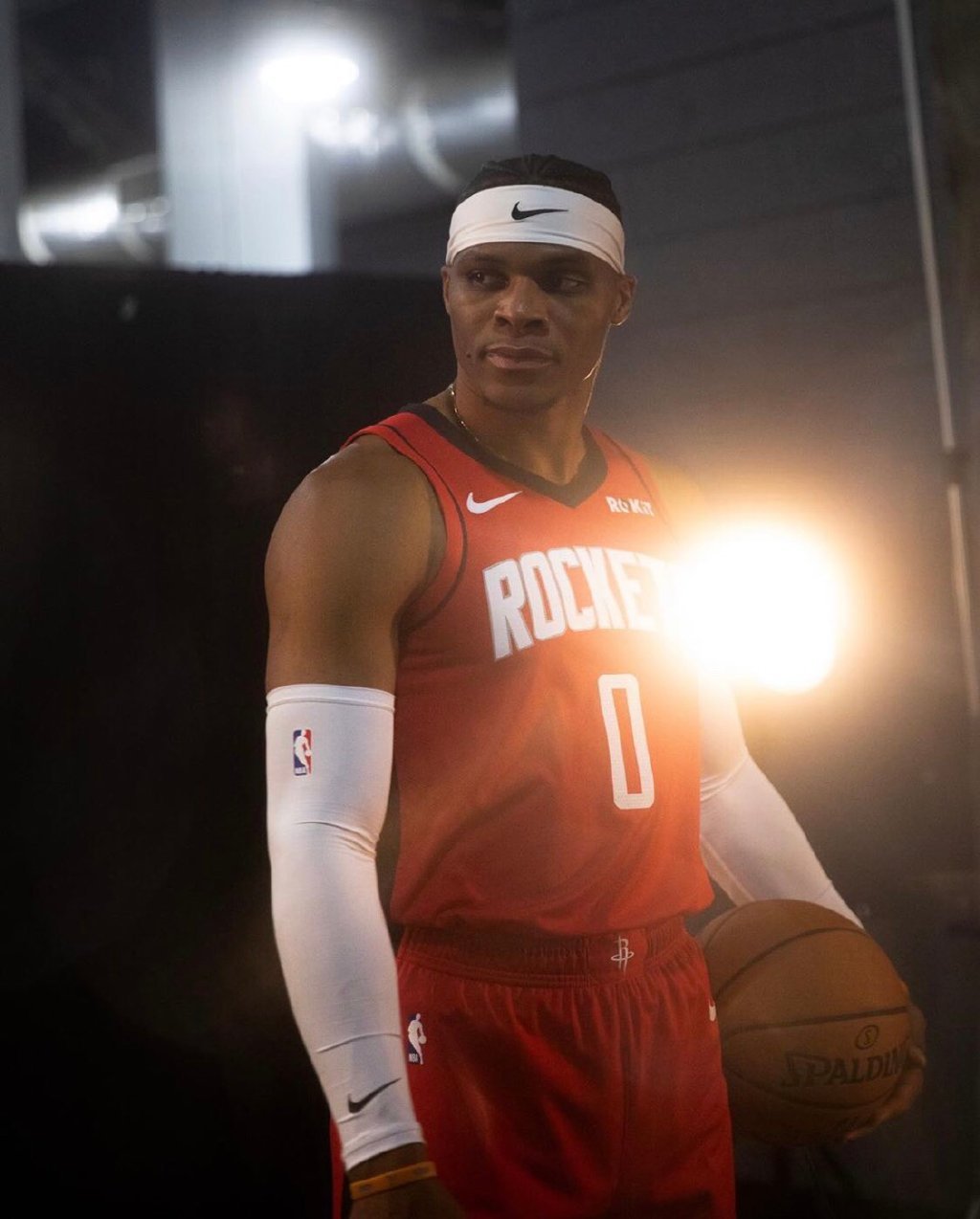 对亚马尔的建议？费兰-托雷斯：理疗和健身房，就这么简单（费兰-托雷斯给亚马尔的建议：坚持理疗与健身，简单有效）