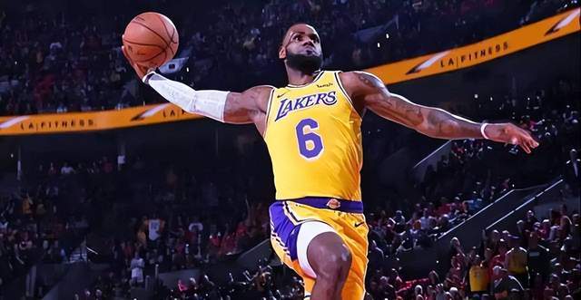 世体：费兰的出色表现让巴萨内部讨论是否要大手笔买前锋（世体：费兰状态火热，巴萨权衡是否还要豪掷重金引进前锋）