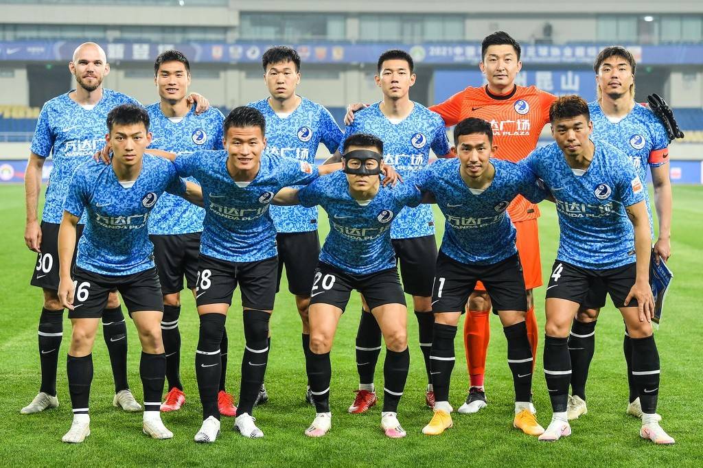 随着阿森纳2-0，切尔西1-3，利物浦1-1，英超最新积分榜出炉