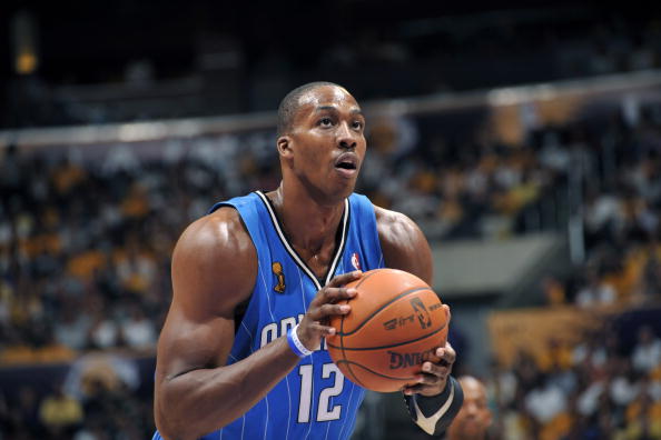 巴萨梅西自由球进球助球队领先（梅西任意球破门助巴萨取得领先）