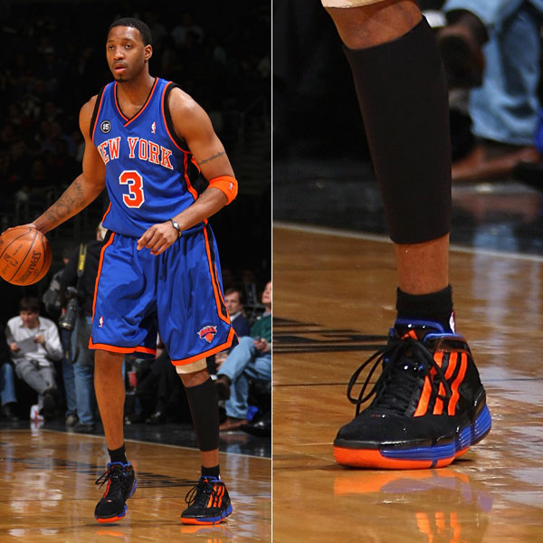 首尔外援后卫亚赞：能够限制住费利佩并不是我一个人的功劳（首尔外援后卫亚赞：遏制费利佩是团队努力，并非我一人之功）